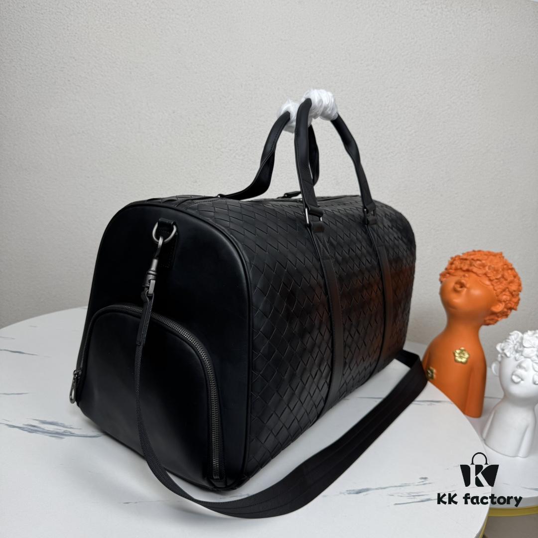 6930c4de6e68136f4d9af83e BV Braided Large Travel Bag