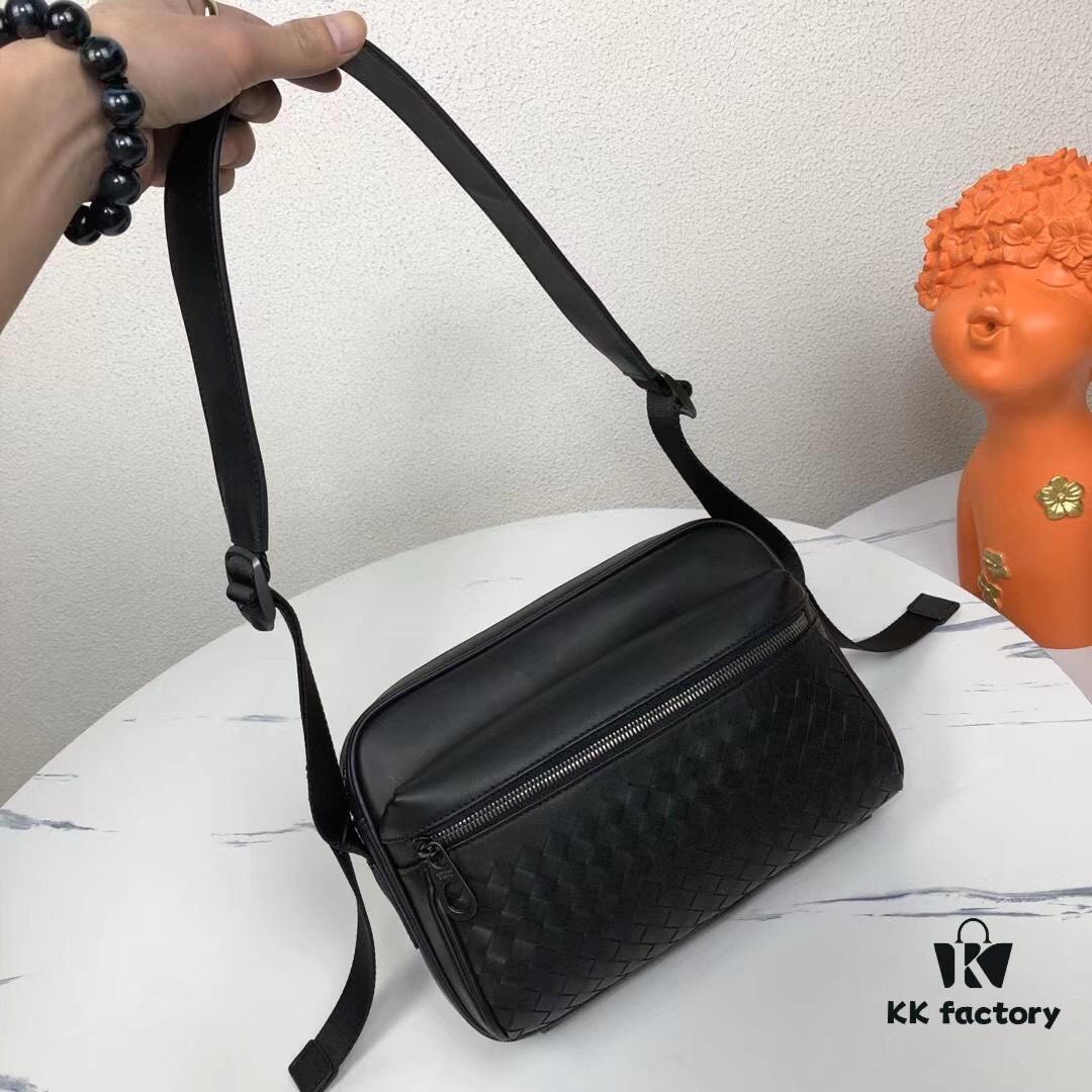 BV Woven Messenger Bag / Crossbody Bag 🌿 Hot New Arrival
