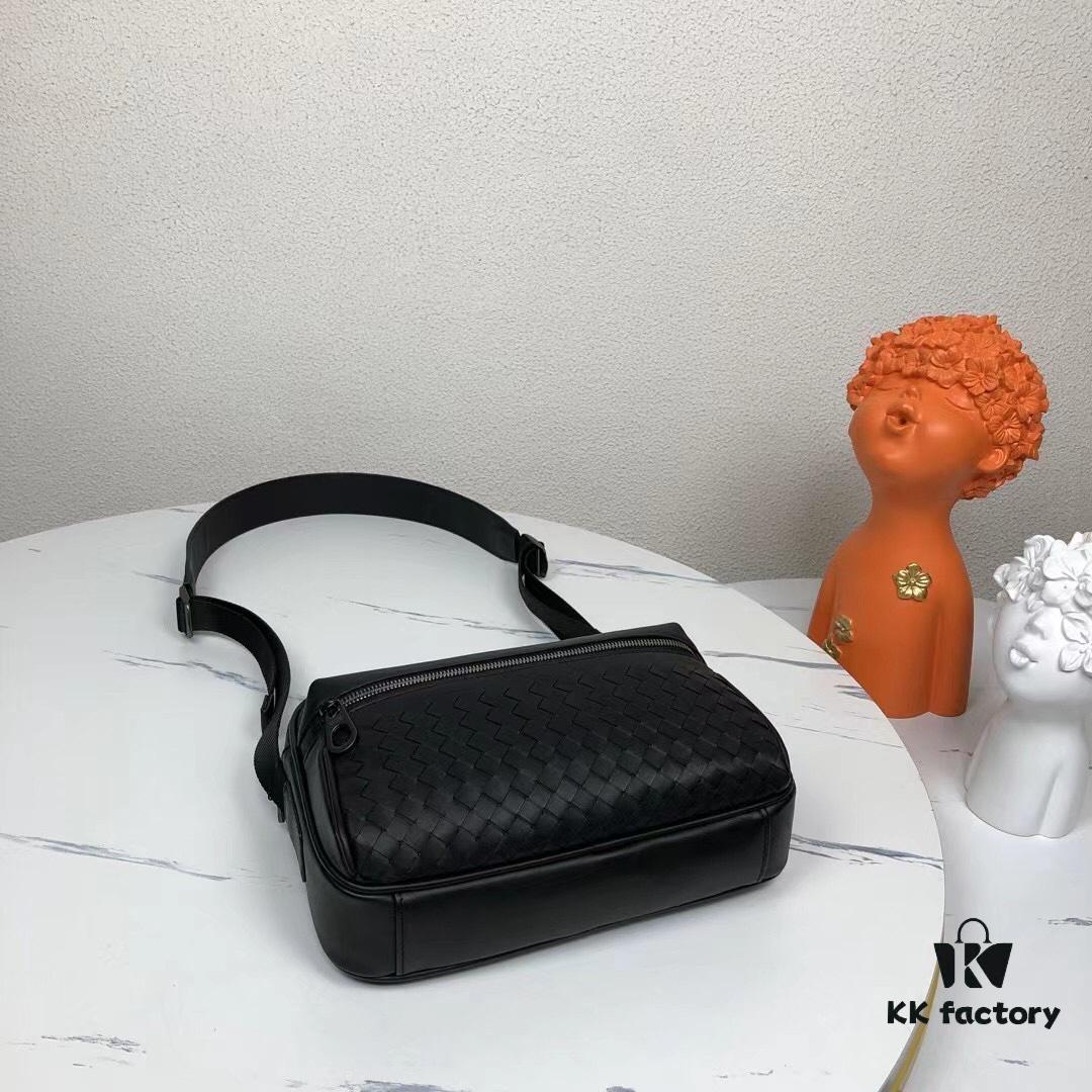 BV Woven Messenger Bag / Crossbody Bag 🌿 Hot New Arrival