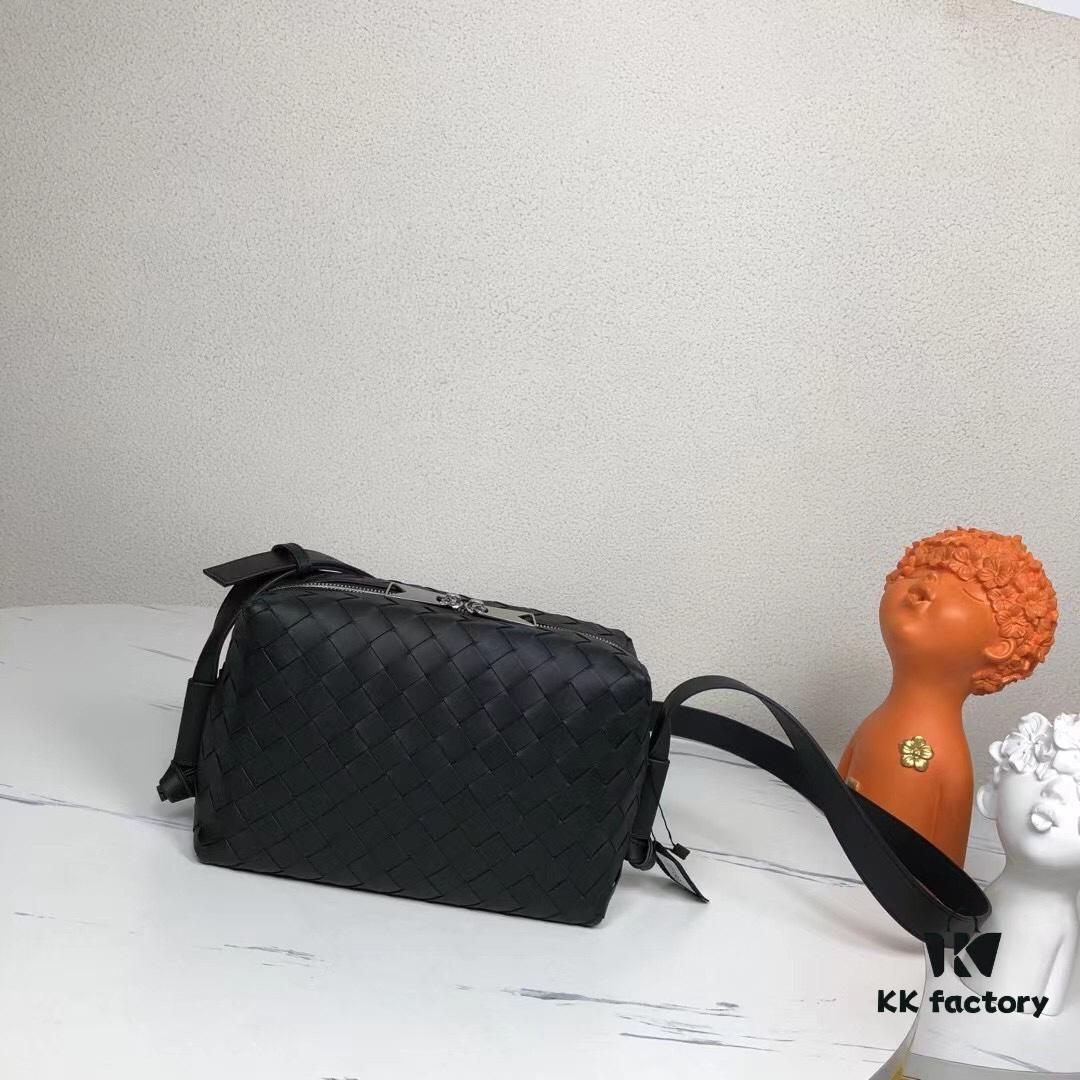 6930c50b6e68136f4d9af883 BV Latest Men's Shoulder Bag, Premium Full-Grain Calfskin, Original Quality, Website Synchronized Release