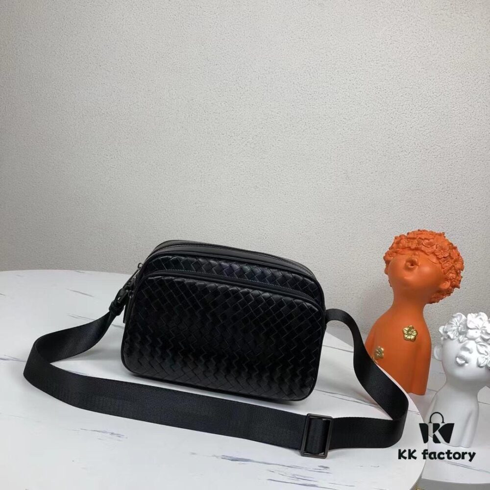 6930c5146e68136f4d9af88a BV Woven Messenger Bag / Crossbody Bag 🌿 Popular New Arrival