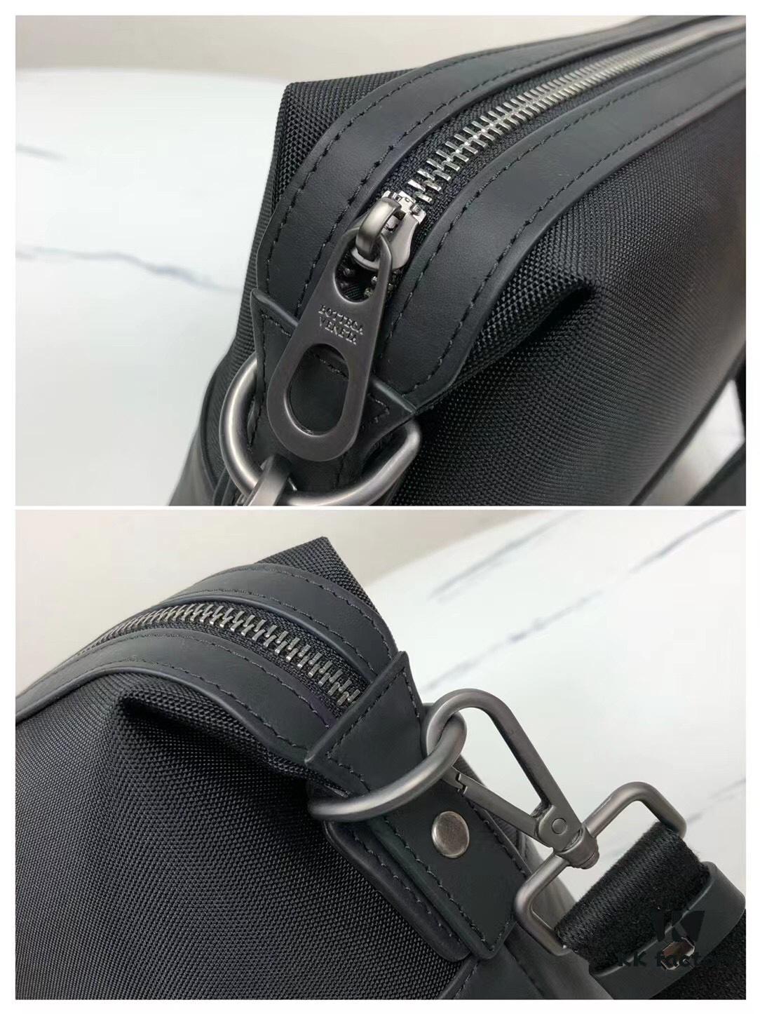 6930c5176e68136f4d9af890 BV Latest Men's Shoulder Bag, Top-Quality Original Order, Official Website Synchronized, Premium Waxed Calfskin, Exquisite Craftsmanship, Black, 25x15x10cm