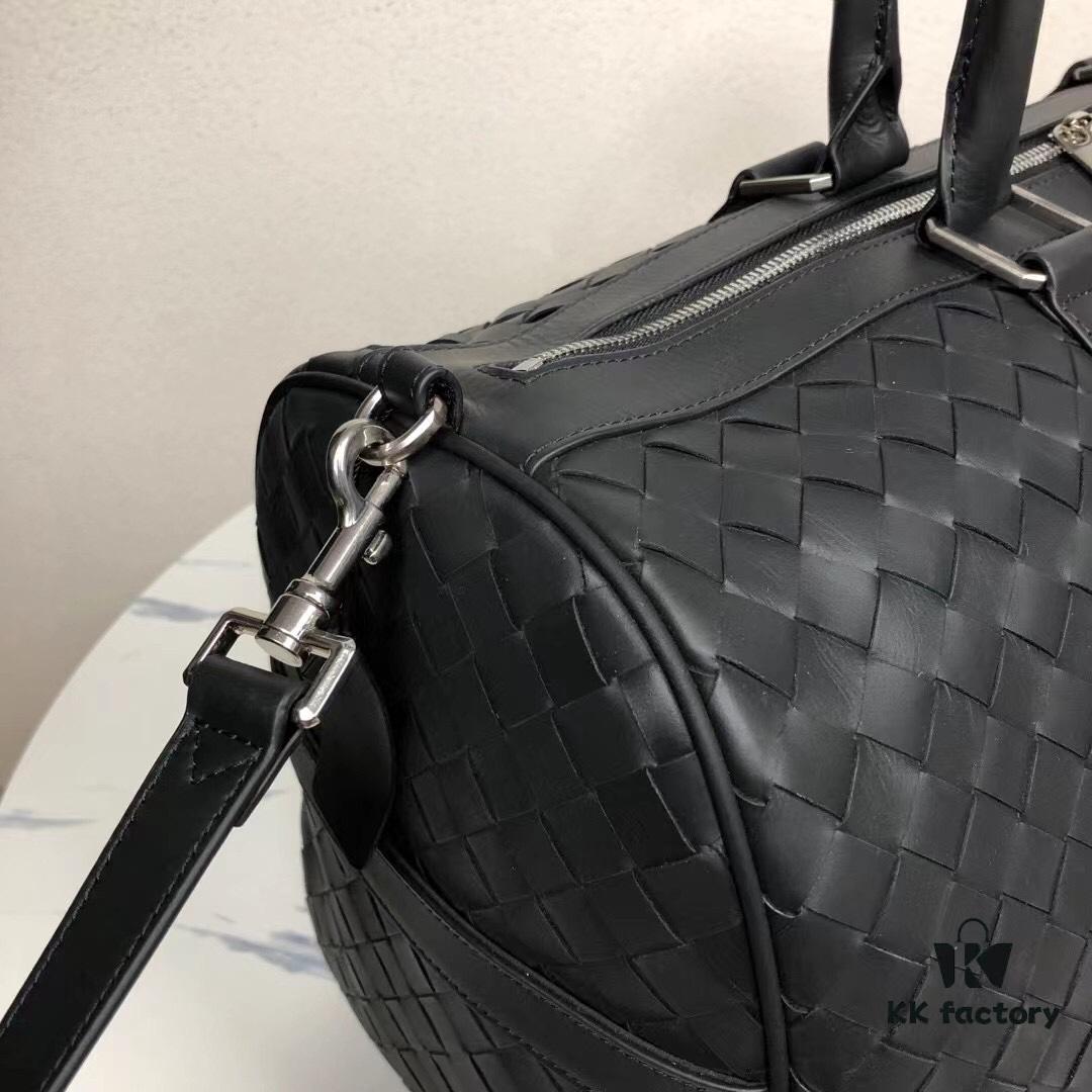 6930c53b6e68136f4d9af8d2 BV Woven Large Travel Bag