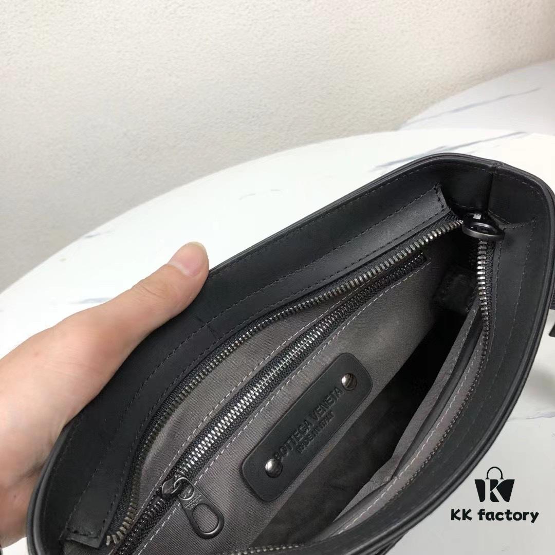 6930c5576e68136f4d9af90c BV Latest Men's Shoulder Bag 813# in Black - Premium Top-Grade Waxed Calfskin, Exquisite Craftsmanship