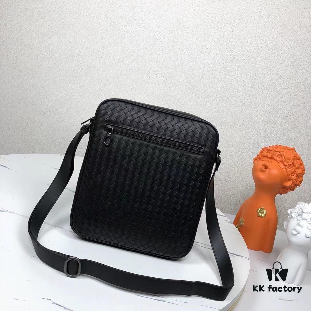 6930c5976e68136f4d9af989 Top-Quality Genuine Wax-Coated Leather Handbag, Original Department Store Specifications, Exquisite Craftsmanship, Unique Design