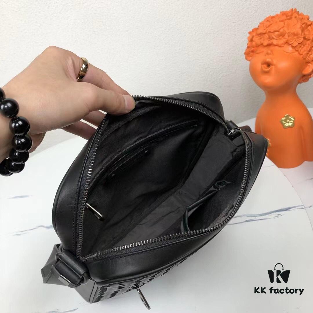 6930c59b6e68136f4d9af98e Top-Quality Genuine Wax-Coated Leather Handbag, Original Department Store Specifications, Exquisite Craftsmanship, Unique Design