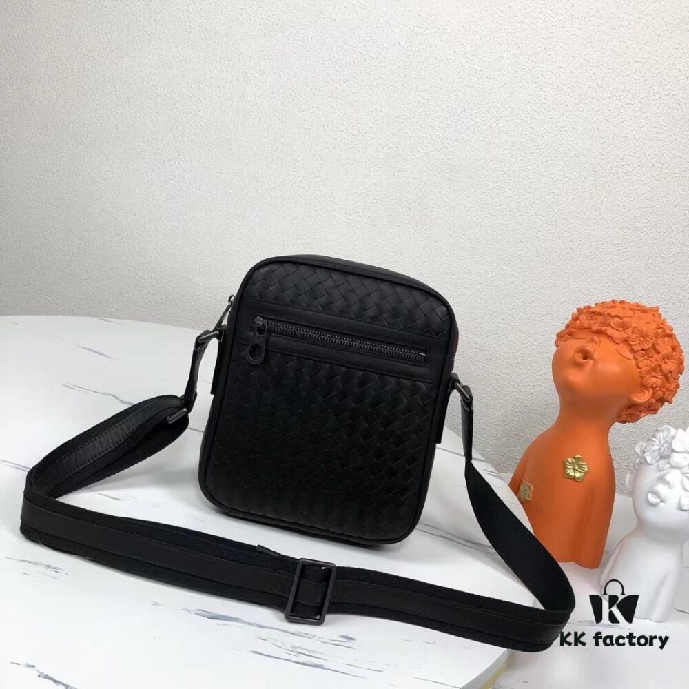 6930c5bf6e68136f4d9af9c5 BV Men's Shoulder Crossbody Messenger Bag
