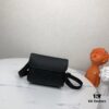 6930c5dc6e68136f4d9af9fa BV Top Official Website Bestseller Minimalist Stylish Men's Small Crossbody Bag / Phone Pouch New Arrival Original Production High-End Quality Fashionable and Casual European and American Designer Masterpiece Perfect Craftsmanship