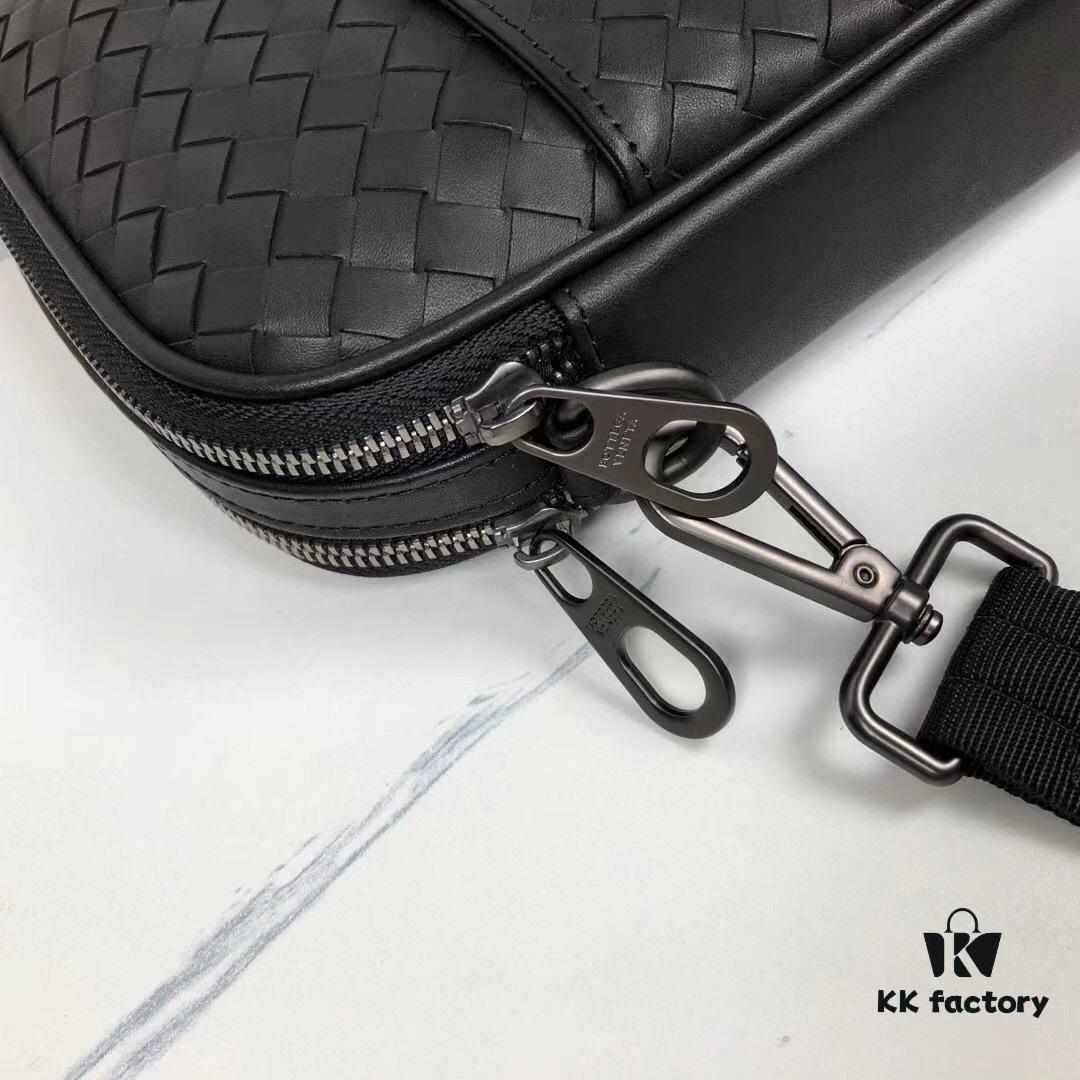 6930c5f36e68136f4d9afa22 BV Top Official Website Bestseller Minimalist and Elegant Men's Small Shoulder Bag / Phone Pouch, Original Order Production, Fashionable and Casual, Exudes a Sophisticated Look While Highlighting Practicality and Perfection, Designed by European Masters, Premium Quality, Stylish and Novel