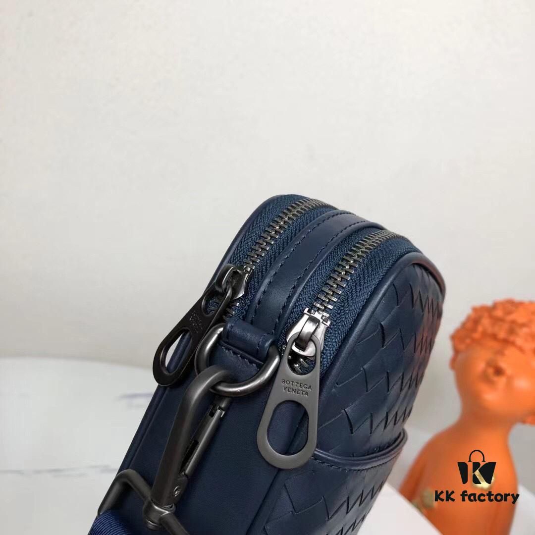 6930c5f86e68136f4d9afa2a BV Top Official Website Bestseller Minimalist and Elegant Men's Small Crossbody Bag / Phone Pouch, Original Order Production, Fashionable and Casual, Exudes a Refined Look While Highlighting Practicality and Perfect Craftsmanship, Designed by European and American Masters, Premium Quality, Stylish and Novel