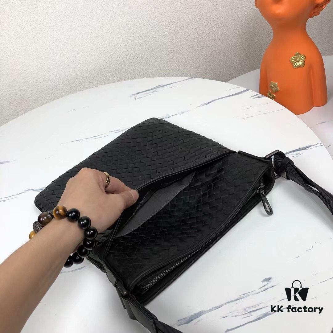 6930c6146e68136f4d9afa56 Bv😎 Classic Men's Crossbody Bag, Simple and Stylish Design, Handcrafted with Imported Waxed Cowhide