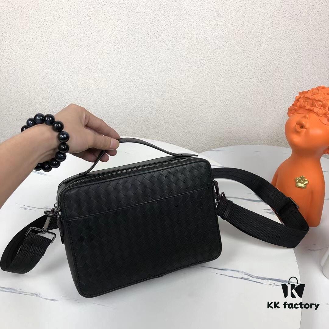 6930c6306e68136f4d9afa85 BV - Latest Men's Small Crossbody Bag 😄 Original Quality, Synchronized with Official Website, Made from Top-Grade Waxed Calfskin, Superb Hand Feel, Authentic Store Hardware, Unique Design Style, Perfect in Every Detail, Exquisitely Crafted, Elegant and Sophisticated, High-Quality