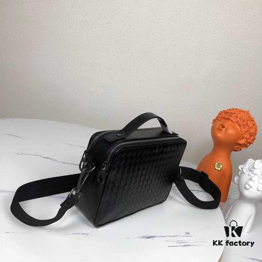 6930c6356e68136f4d9afa8c BV - Latest Men's Small Crossbody Bag 😄 Original Quality, Synchronized with Official Website, Made of Top-Grade Waxed Calfskin, Superb Hand Feel, Authentic Store Hardware, Unique Design Style, Perfect in Every Detail, Exquisite Craftsmanship, Elegant and Sophisticated, High Quality 😱 Model: 809-1#, Dimensions: 25-17-8cm