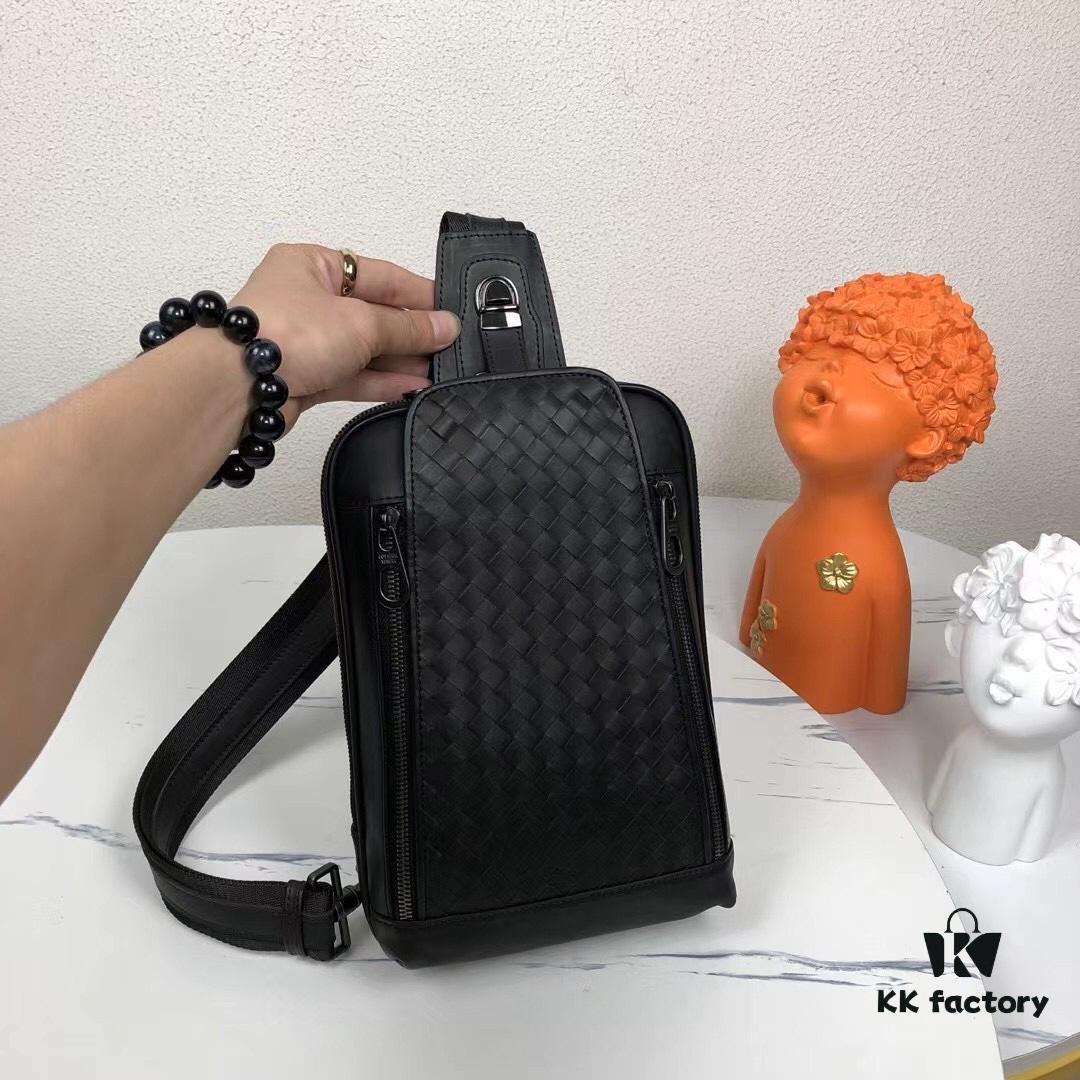 6930c64a6e68136f4d9afaad BV Latest Men's Chest Bag Original Quality Top-Grade Waxed Calfskin Leather