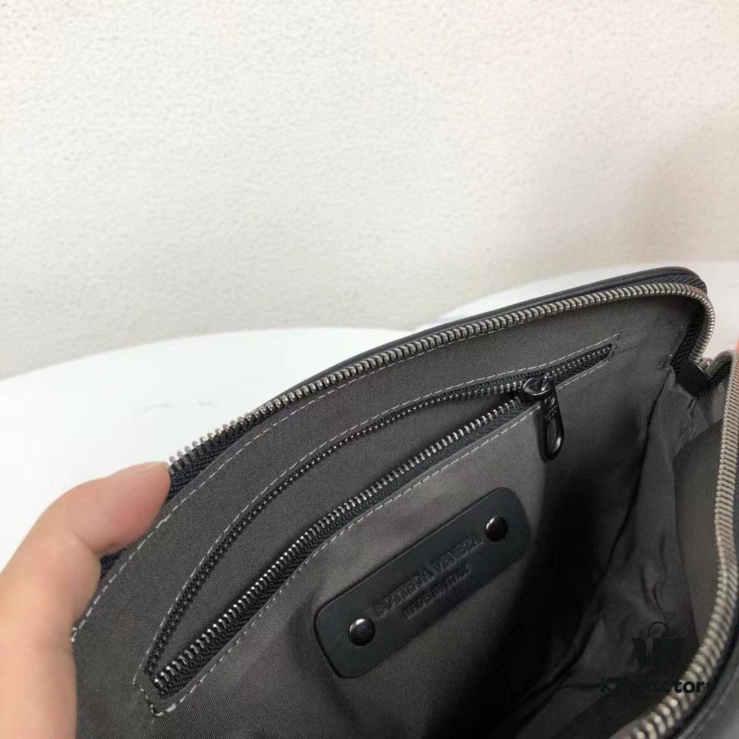 6930c64e6e68136f4d9afab4 BV - Latest Men's Small Crossbody Bag 😄 Original Quality, Synchronized with Official Website, Made of Top-Grade Waxed Calfskin, Superb Hand Feel, Authentic Hardware, Unique Design Style, Perfect in Every Detail, Exquisitely Crafted, Elegant and Refined, High-Quality