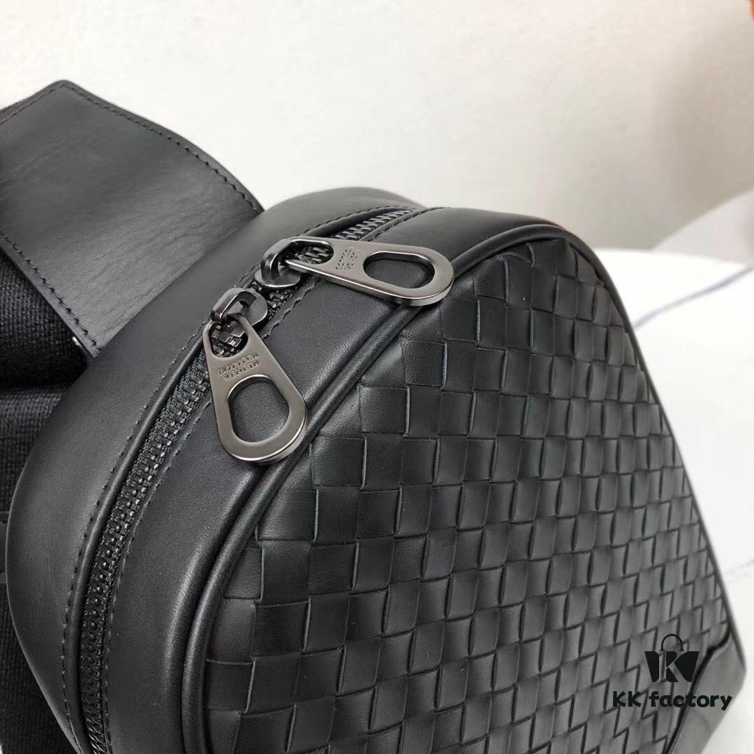 6930c6516e68136f4d9afaba BV Latest Men's Chest Bag, Original Order Quality, Synchronized with Official Website, Made of Top-Grade Waxed Calfskin, Excellent Feel, Original Store Metal Fittings, Unique Design Style, Perfect in Every Detail, Exquisite Craftsmanship, Elegant and Refined, High-End and Premium