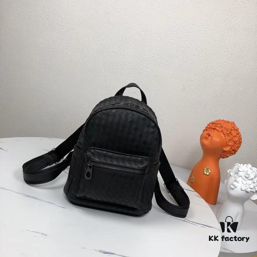 BV Latest Men's Backpack 🎒 Original Quality, Top-Grade Waxed Calfskin Leather, Elegant Design, Premium Craftsmanship