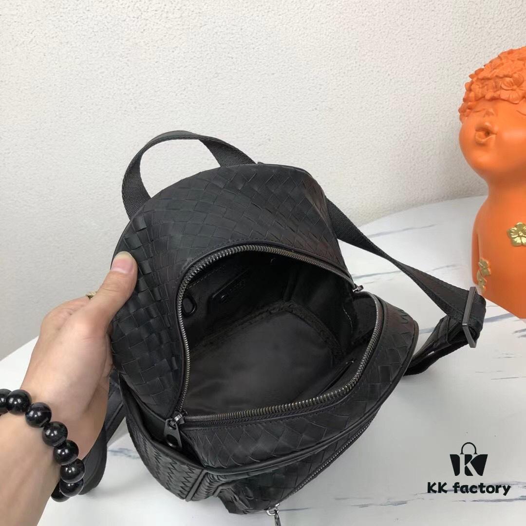 BV Latest Men's Backpack 🎒 Original Quality, Top-Grade Waxed Calfskin Leather, Elegant Design, Premium Craftsmanship