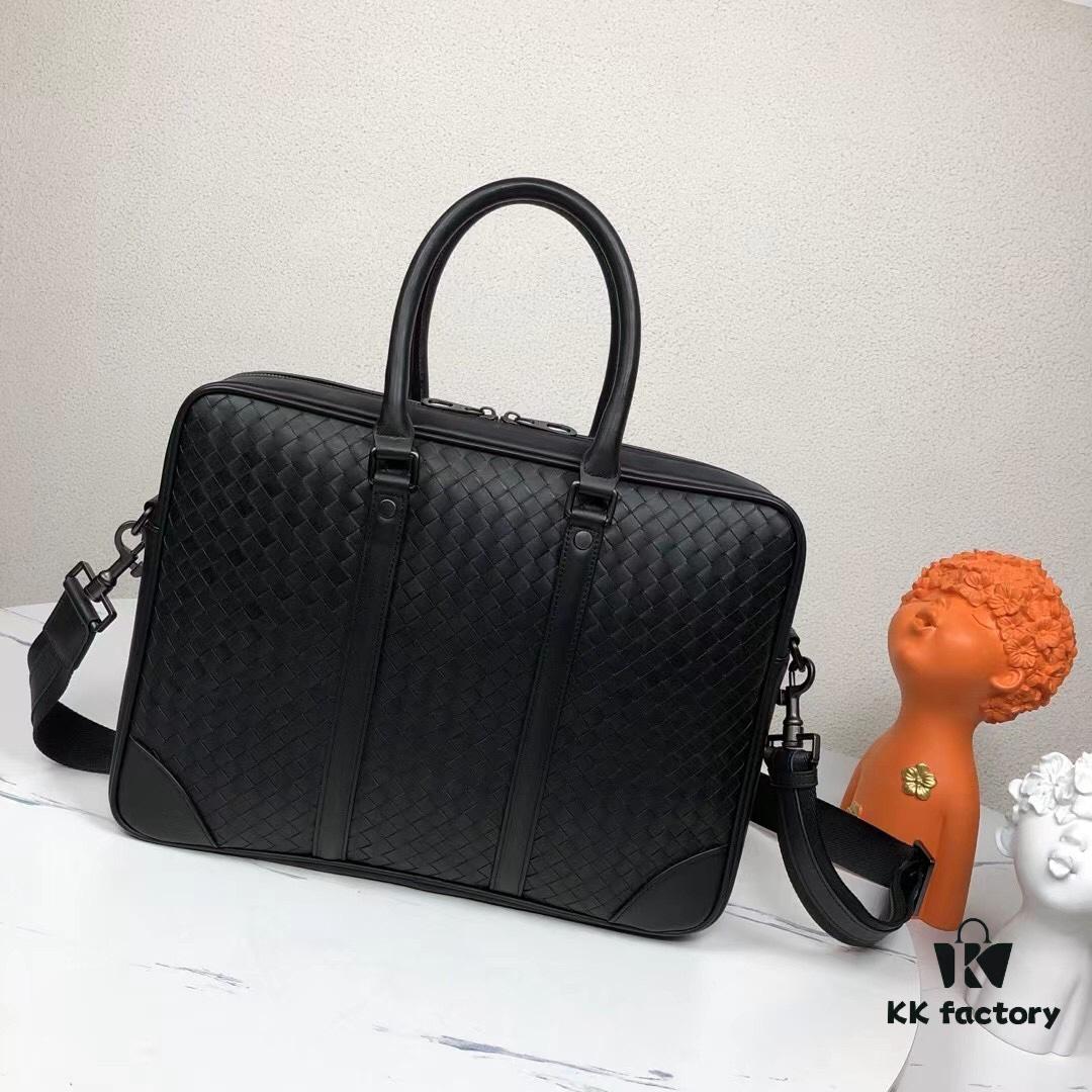 6930c65e6e68136f4d9afad3 BV Men's Business Bag, Genuine Waxed Cowhide Executive Handbag, European Style Silver Buckle, Fashionable and Casual Design