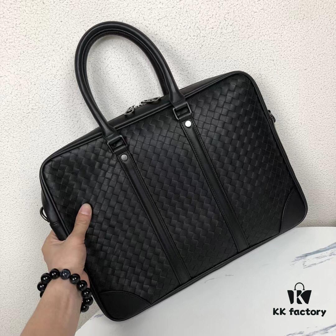 6930c65f6e68136f4d9afad5 BV Men's Business Bag, Genuine Waxed Cowhide Executive Handbag, European Style Silver Buckle, Fashionable and Casual Design