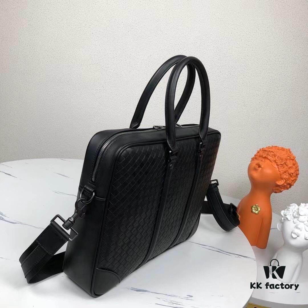 6930c6656e68136f4d9afade BV Men's Business Bag, Genuine Waxed Cowhide Executive Handbag, European Style Silver Buckle, Fashionable and Casual Design