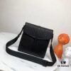 6930c6686e68136f4d9afae3 BV Original Quality, Cabinet Synchronized, Top-Grade Waxed Calfskin Handbag with Unique Design