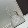 6930c6996e68136f4d9afb2f BV's New Arrival! Andiamo Parachute Bag, Inspired by Bottega Veneta's Archive Design, Combines Retro Elements with Modern Style