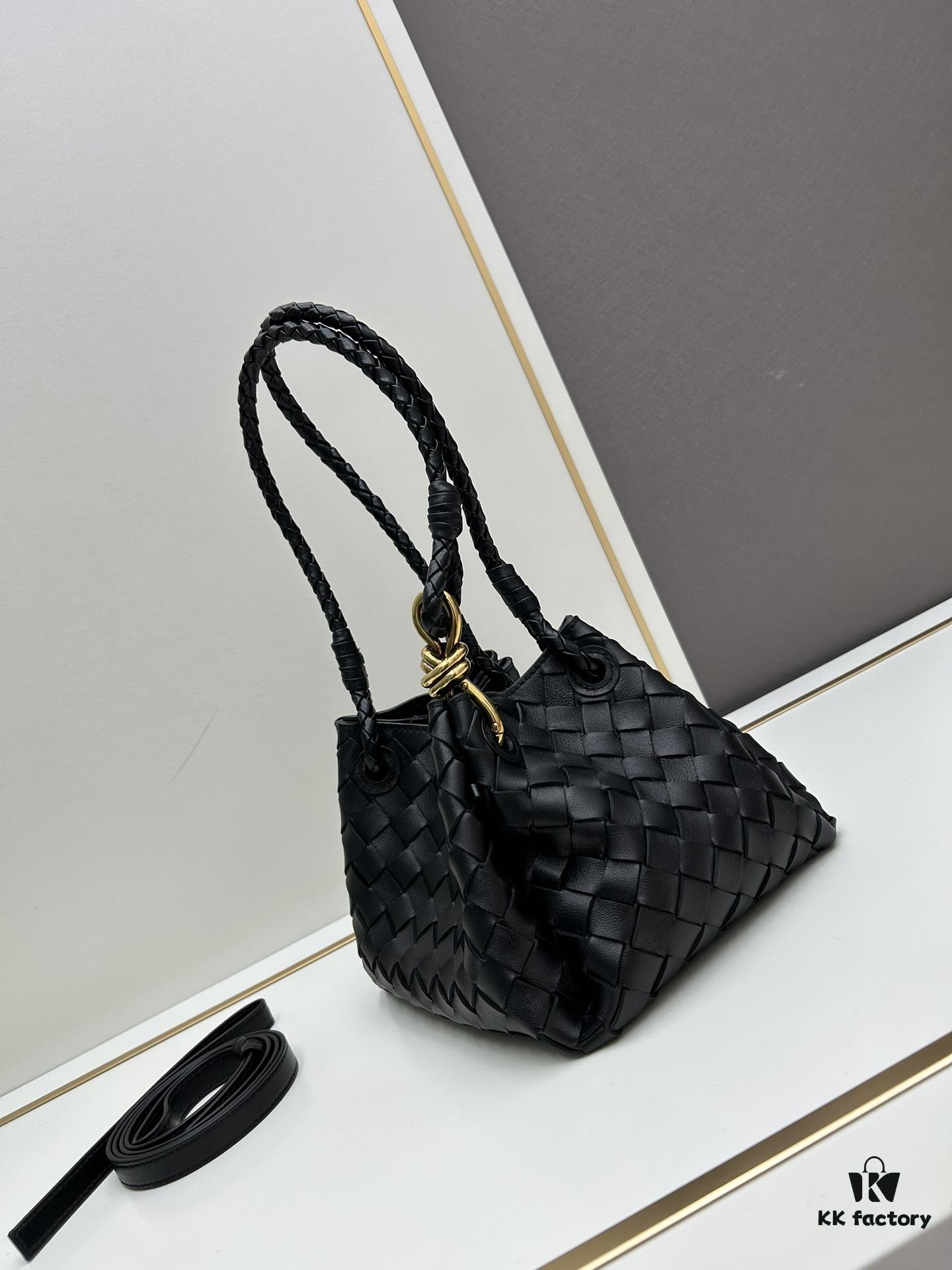 6930c69a6e68136f4d9afb31 BV's New Arrival! Andiamo Parachute Bag, Inspired by Bottega Veneta's Archive Design, Combines Retro Elements with Modern Style