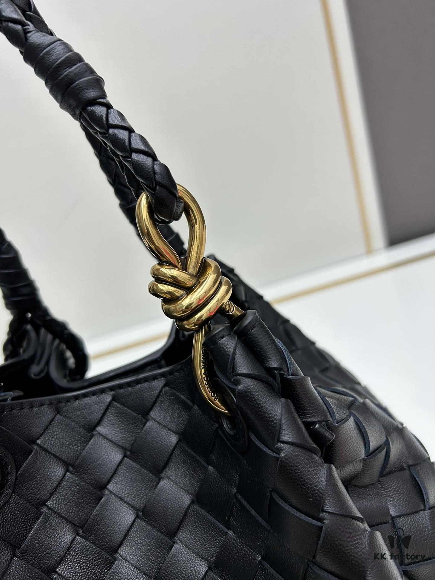 6930c69d6e68136f4d9afb33 BV's New Arrival! Andiamo Parachute Bag, Inspired by Bottega Veneta's Archive Design, Combines Retro Elements with Modern Style