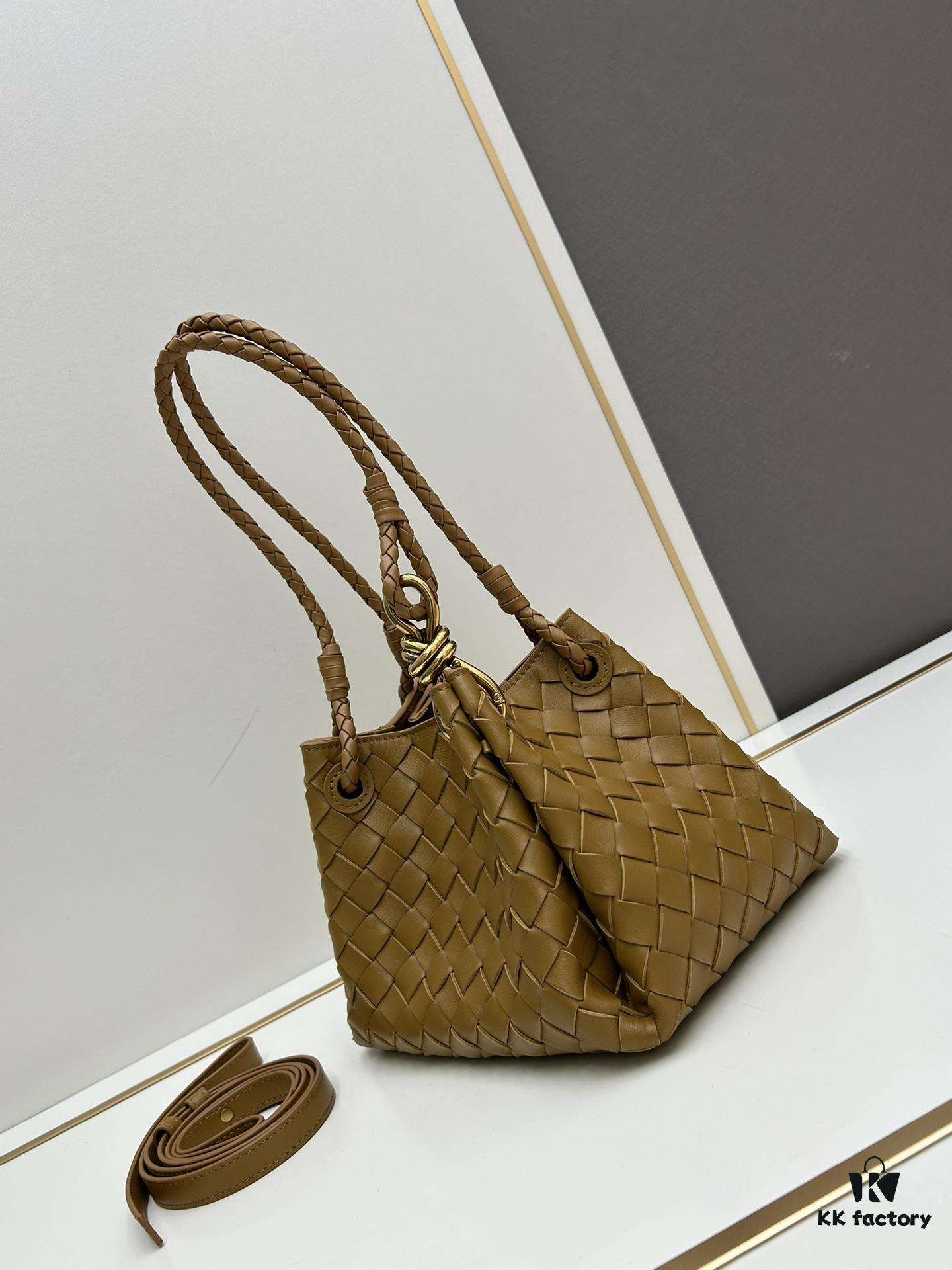 6930c6ab6e68136f4d9afb49 BV's New Arrival! Andiamo Parachute Bag, Inspired by Bottega Veneta's Archive Design, Combines Retro Elements with Modern Style
