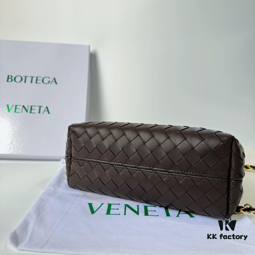 6930c7136e68136f4d9afbef BV | New Arrival Metallic Chain Andiamo Classic Handbag