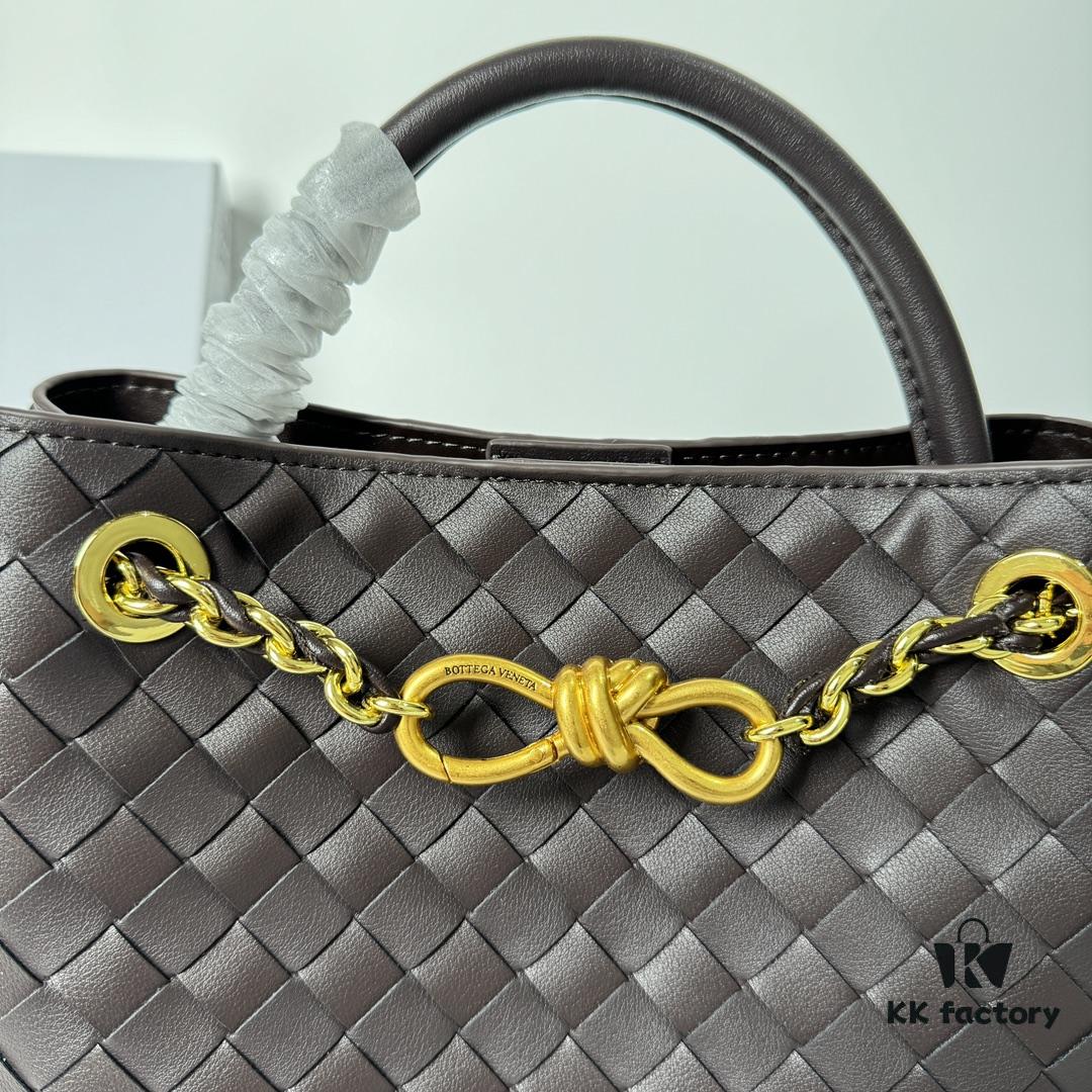 6930c7166e68136f4d9afbf3 BV | New Arrival Metallic Chain Andiamo Classic Handbag