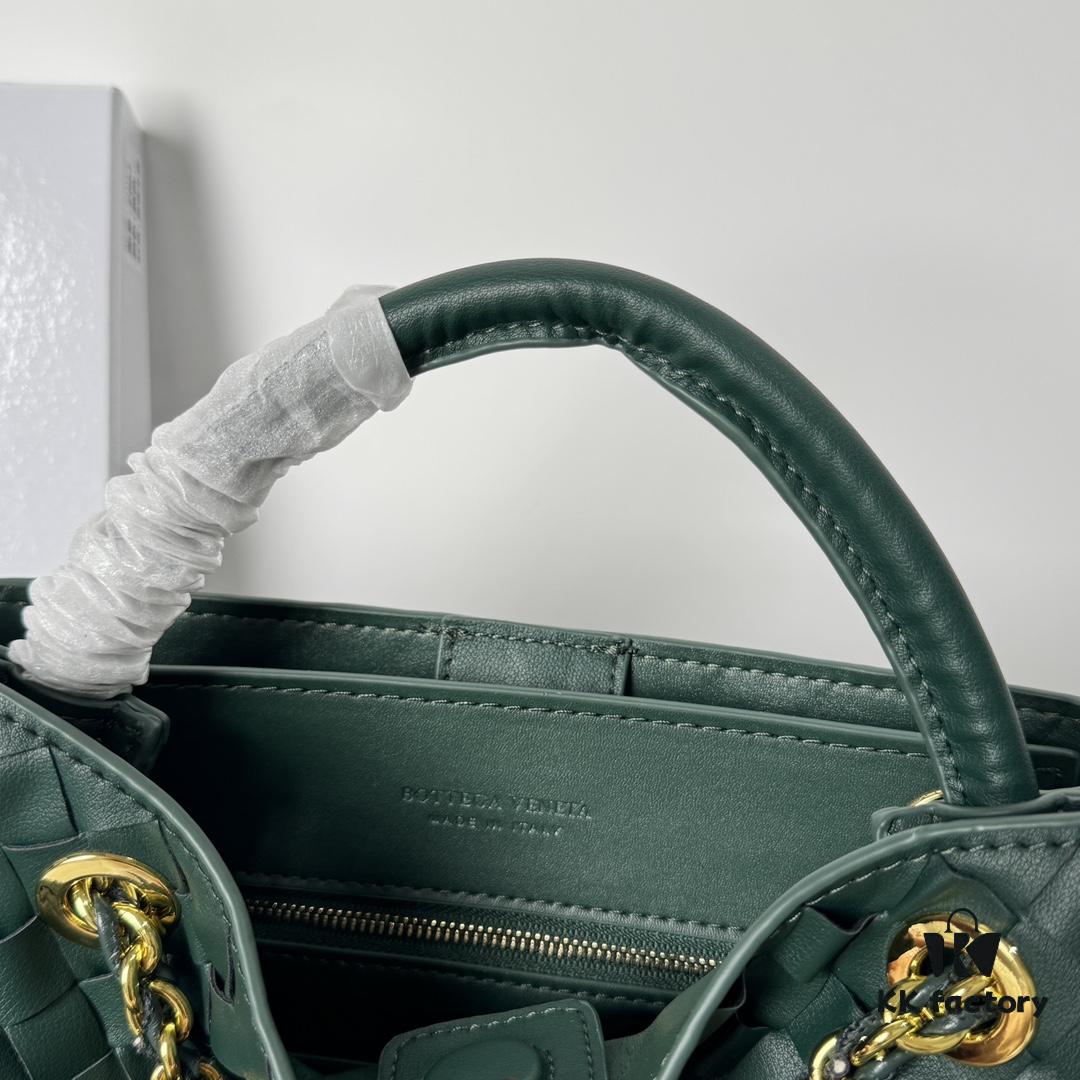 6930c71b6e68136f4d9afbfc BV | New Arrival Metallic Chain Andiamo Classic Handbag