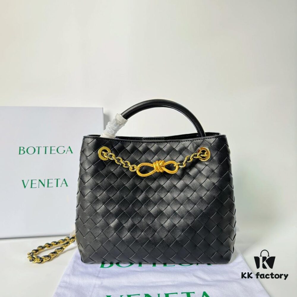 6930c71c6e68136f4d9afc00 BV | New Arrival Metallic Chain Andiamo Classic Handbag