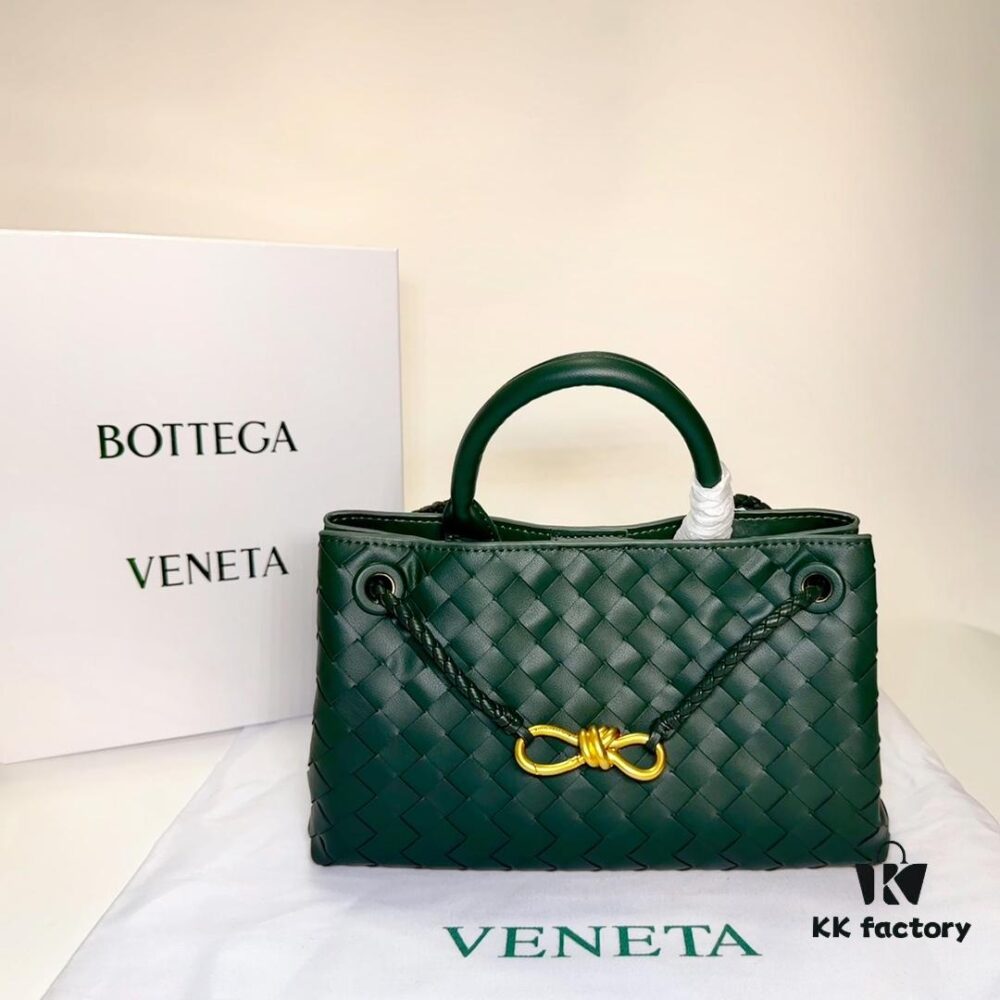 6930c7206e68136f4d9afc03 BV | Small E/W Andiamo Horizontal Design S23 Pre-Fall