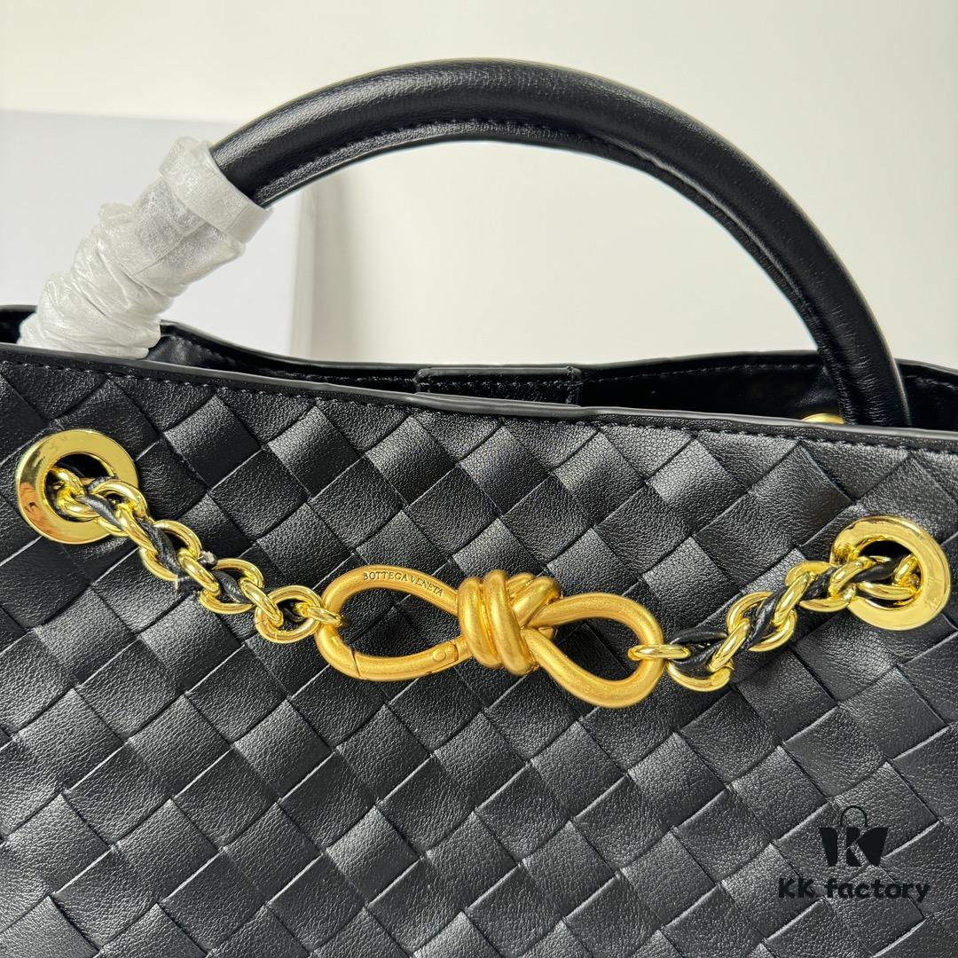 6930c7226e68136f4d9afc08 BV | New Arrival Metallic Chain Andiamo Classic Handbag
