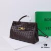 6930c7296e68136f4d9afc16 BV | Small E/W Andiamo Horizontal Design S23 Pre-Fall