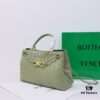6930c72c6e68136f4d9afc1d BV Small E/W Andiamo Horizontal Edition S23 Pre-Fall Andiamo Design Woven Style Silhouette Dynamic Craftsmanship Horizontal Layout Exudes Refinement Unique Style More Suitable for Underarm Carry Perfect for Both Casual and Commuter Use