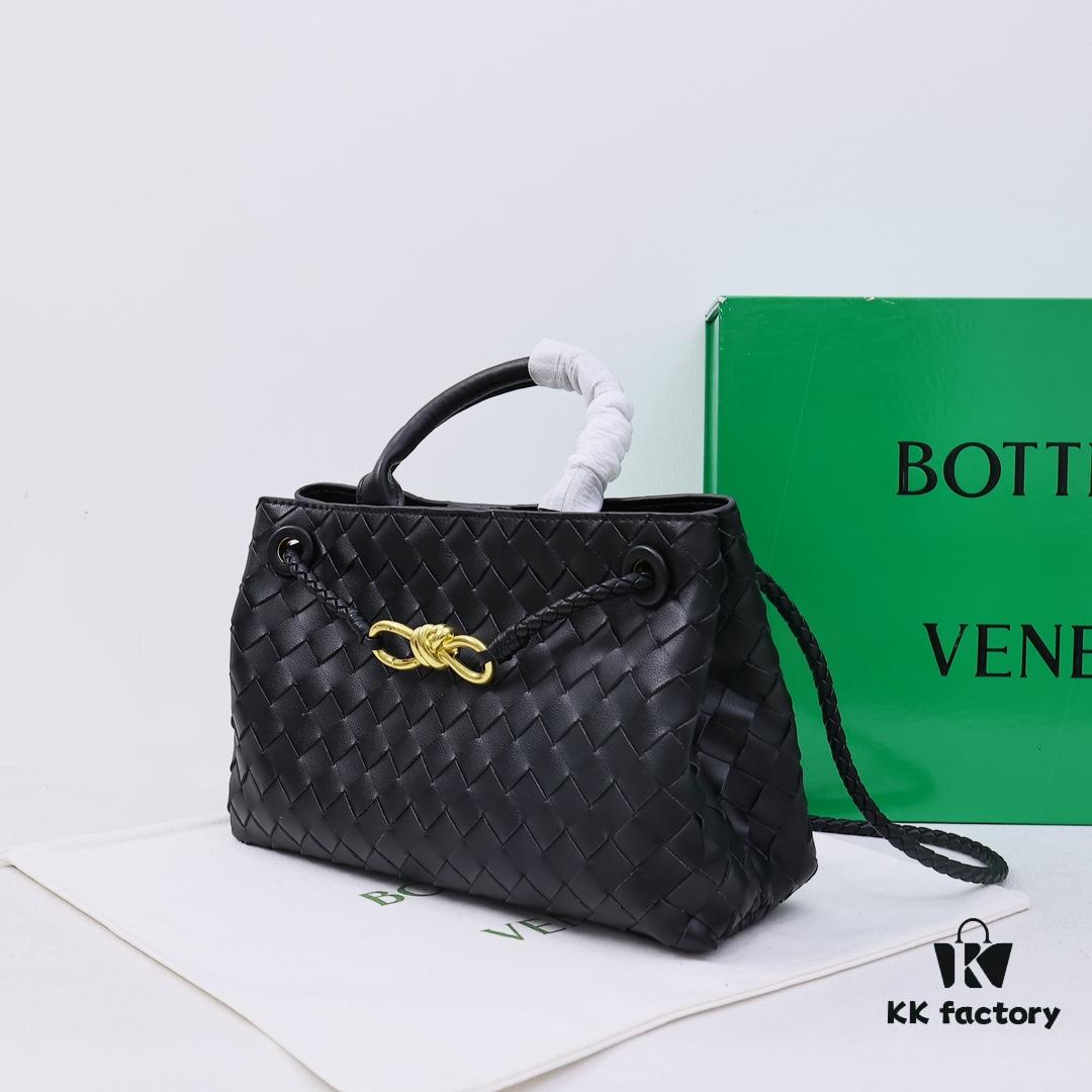 6930c7436e68136f4d9afc45 BV | Small E/W Andiamo Horizontal Edition S23 Pre-Fall Andiamo Design Woven Style Silhouette Dynamic Craftsmanship Horizontal Edition with Refined Touch Unique Style More Suitable for Underarm Carry, Casual and Commuting Versatile