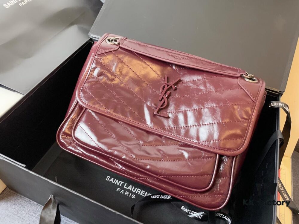 6930c8466e68136f4d9afe08 Top Layer Medium 28cm MONOGRAMME SAINT LAURENT Flap Shoulder Bag