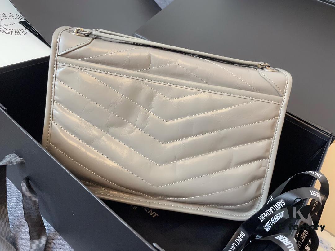 6930c85c6e68136f4d9afe2f Top Grain Medium 28cm MONOGRAMME SAINT LAURENT Flap Shoulder Bag