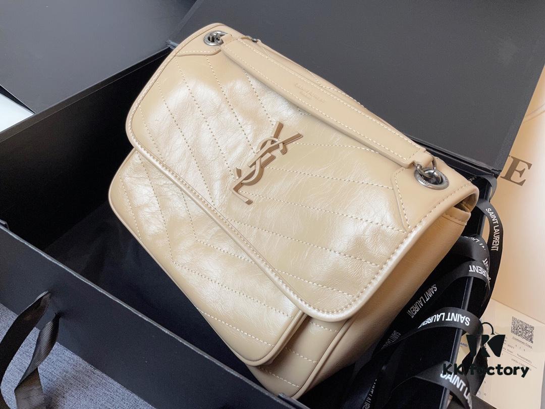 6930c86a6e68136f4d9afe4a Top Grain Medium 28cm MONOGRAMME SAINT LAURENT Flap Shoulder Bag