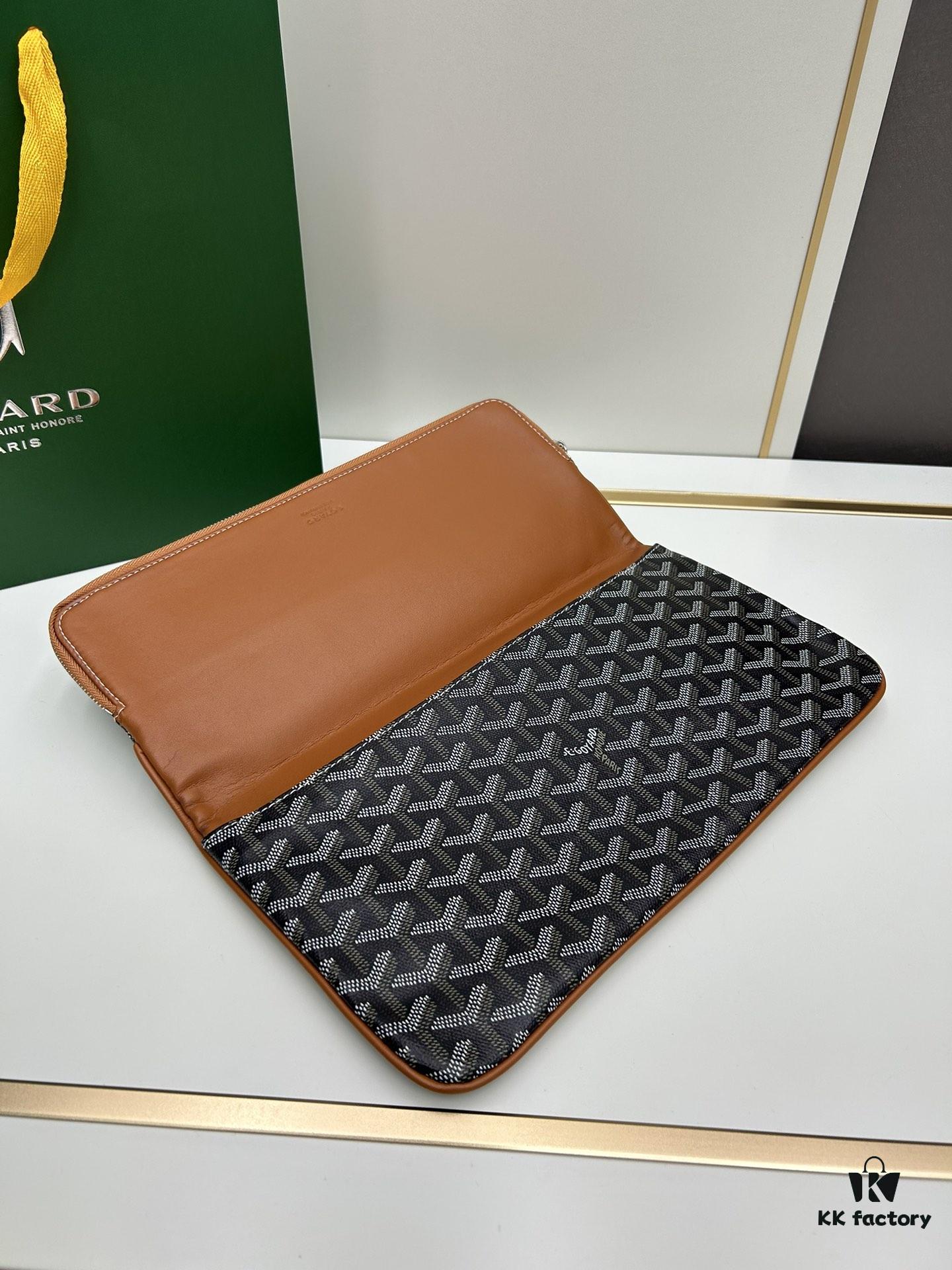 6930c8d86e68136f4d9afeed SAINTE-MARIE Clutch Bag with Double-Faced Flap Design, GOYARD Canvas and Calfskin Leather
