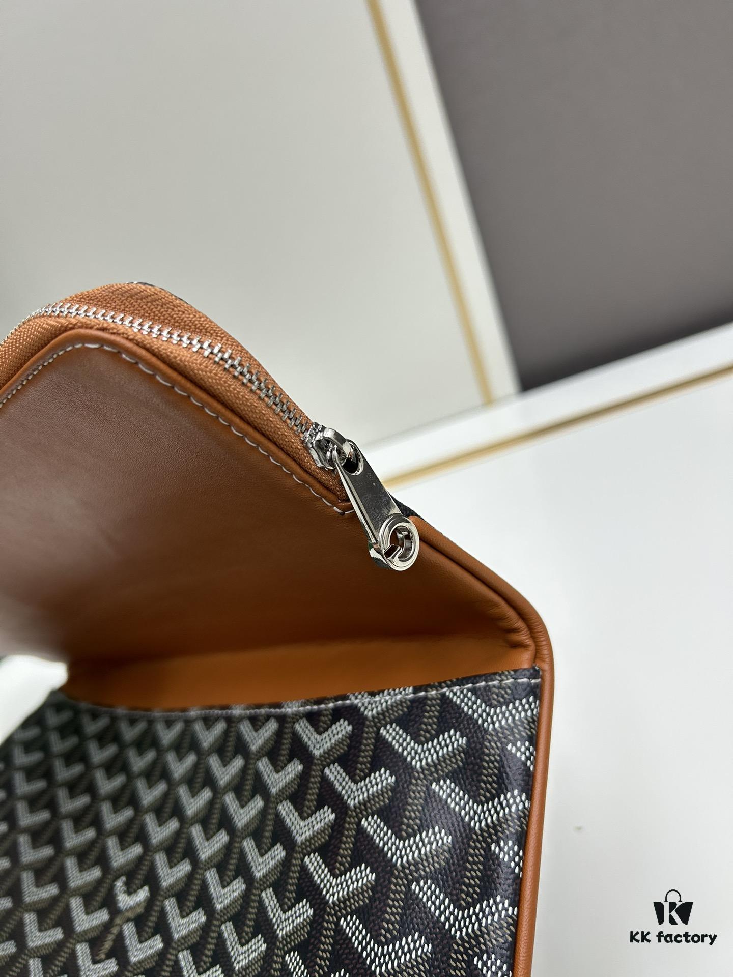6930c8da6e68136f4d9afef0 SAINTE-MARIE Clutch Bag with Double-Faced Flap Design, GOYARD Canvas and Calfskin Leather