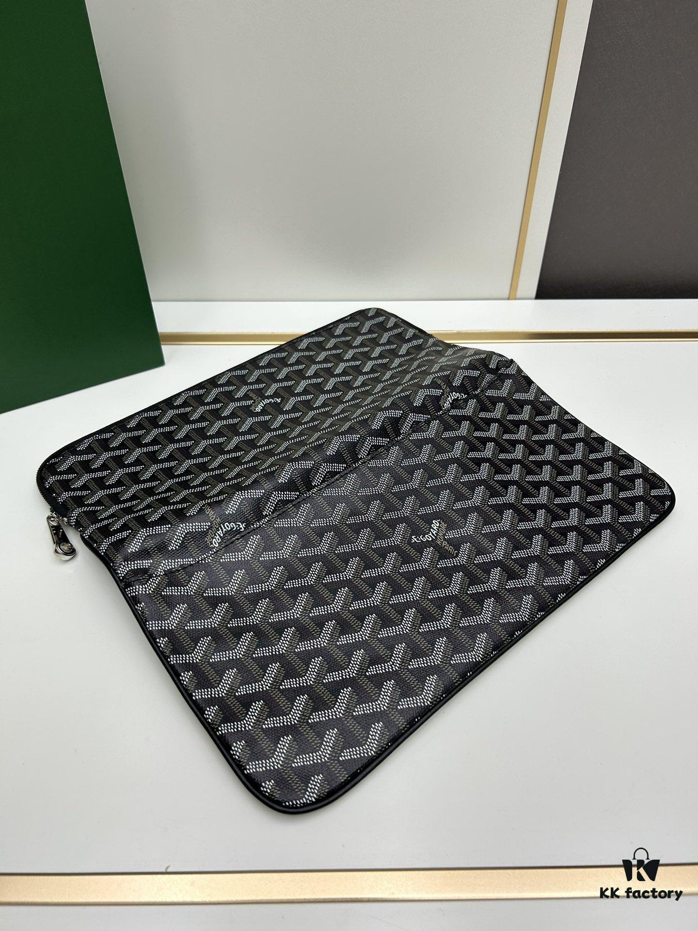 6930c8e66e68136f4d9aff02 SAINTE-MARIE Clutch Bag with Reversible Flap Design in GOYARDINE Canvas and Calfskin Leather