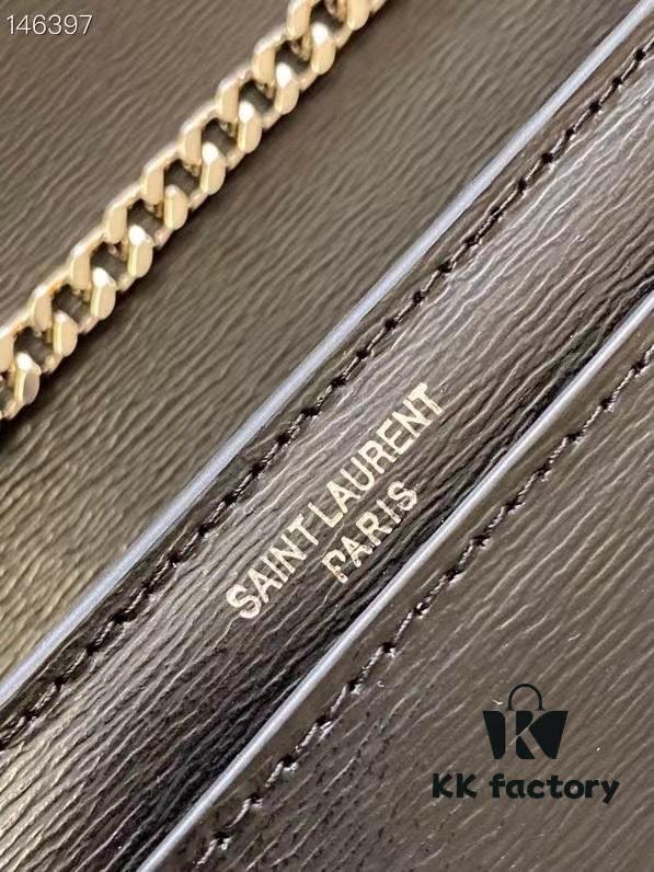 6930c9a26e68136f4d9b0049 Yves Saint Laurent