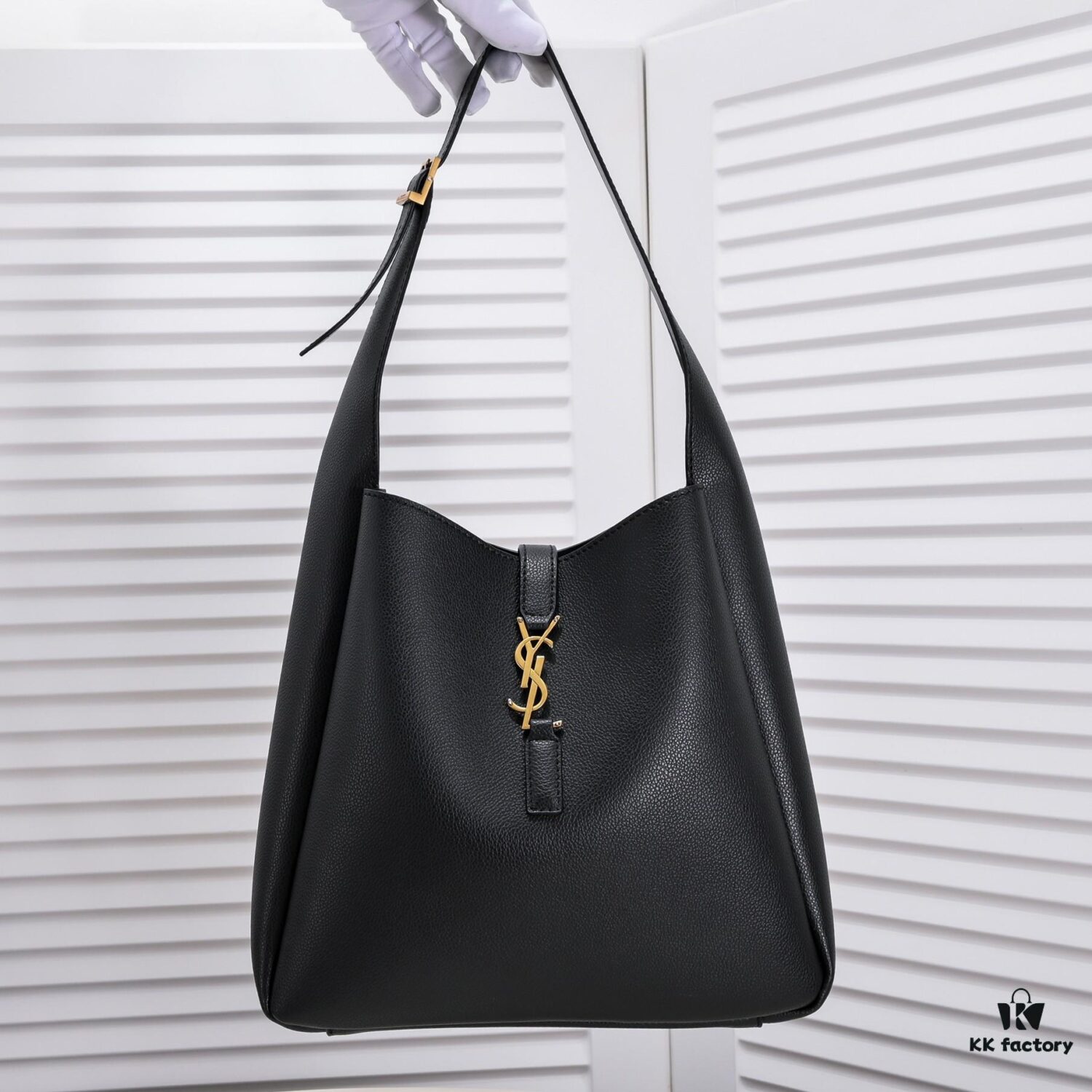 6930c9c66e68136f4d9b0082 Saint Laurent 2023 Spring Collection Hobo Rose Same-Style Shoulder Bag