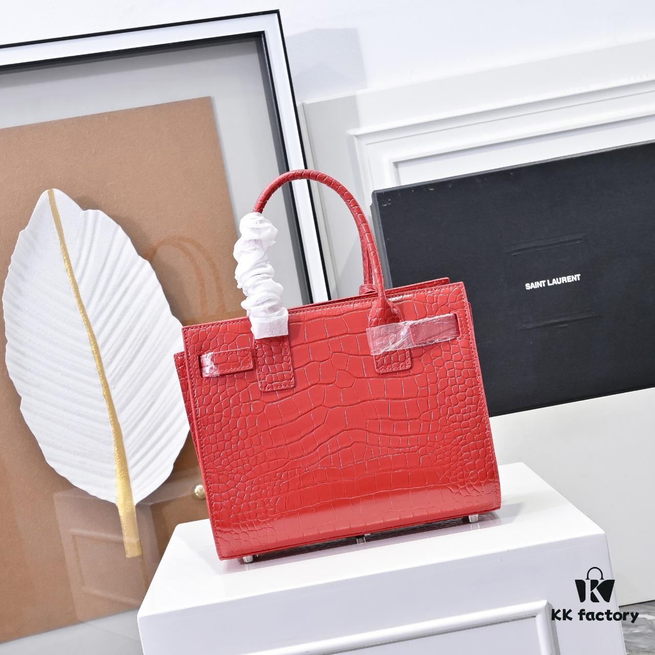 6930cb326e68136f4d9b02e4 New Arrival Smooth Weave Rose-Inspired Street Style Bag | YSL's Muse Favorite
