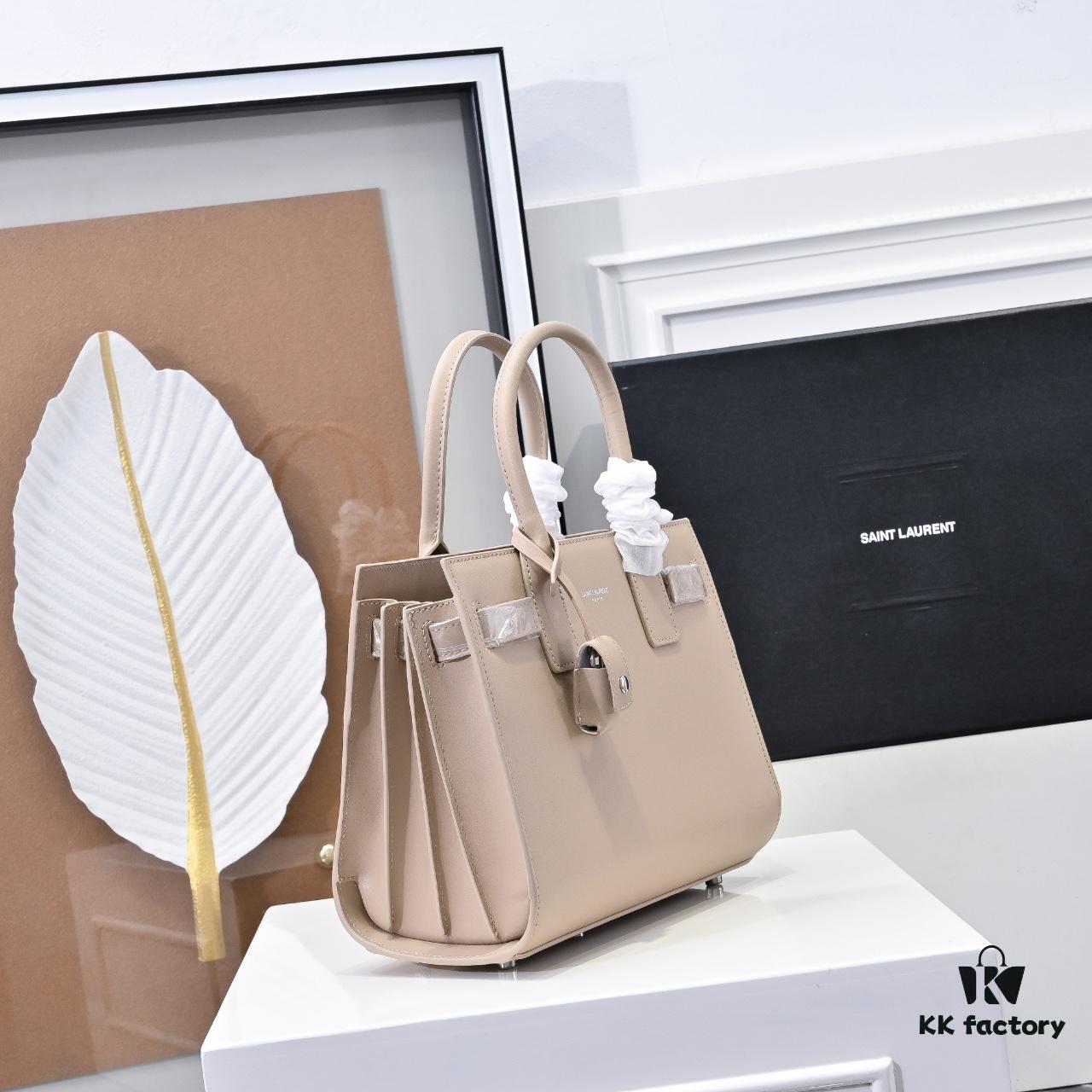 6930cb4d6e68136f4d9b0317 New Arrival Plain Weave Rose Same Style Street Snap Bag | YSL's Official Spokesmodel Really Knows Style