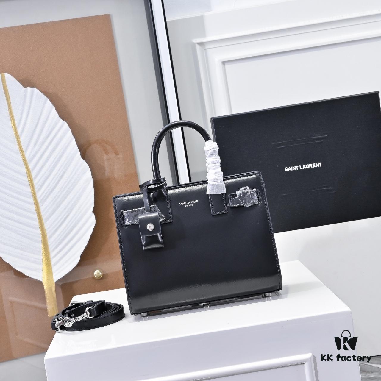 6930cb516e68136f4d9b031b Rose's Street Style Bag | YSL's Muse Has Perfect Taste